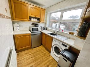 Kitchen- click for photo gallery